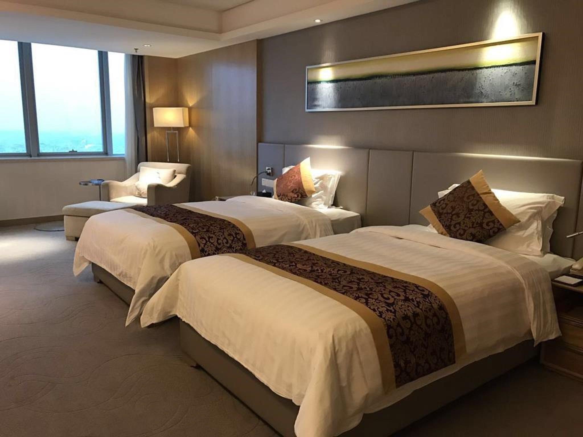Pearl River International Hotel - Canmetro Line 11 Yijing Lu Station Canton Esterno foto