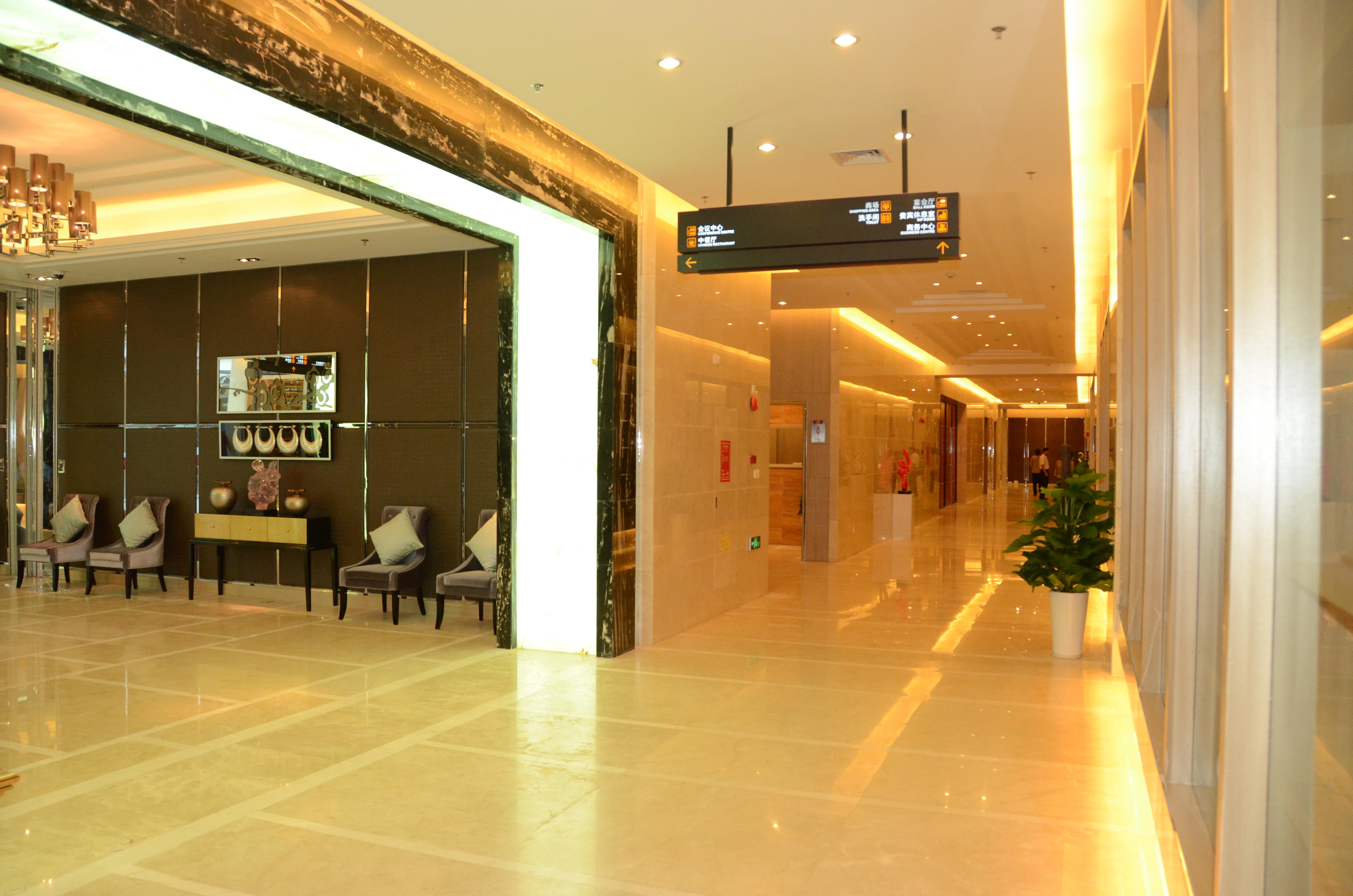 Pearl River International Hotel - Canmetro Line 11 Yijing Lu Station Canton Esterno foto