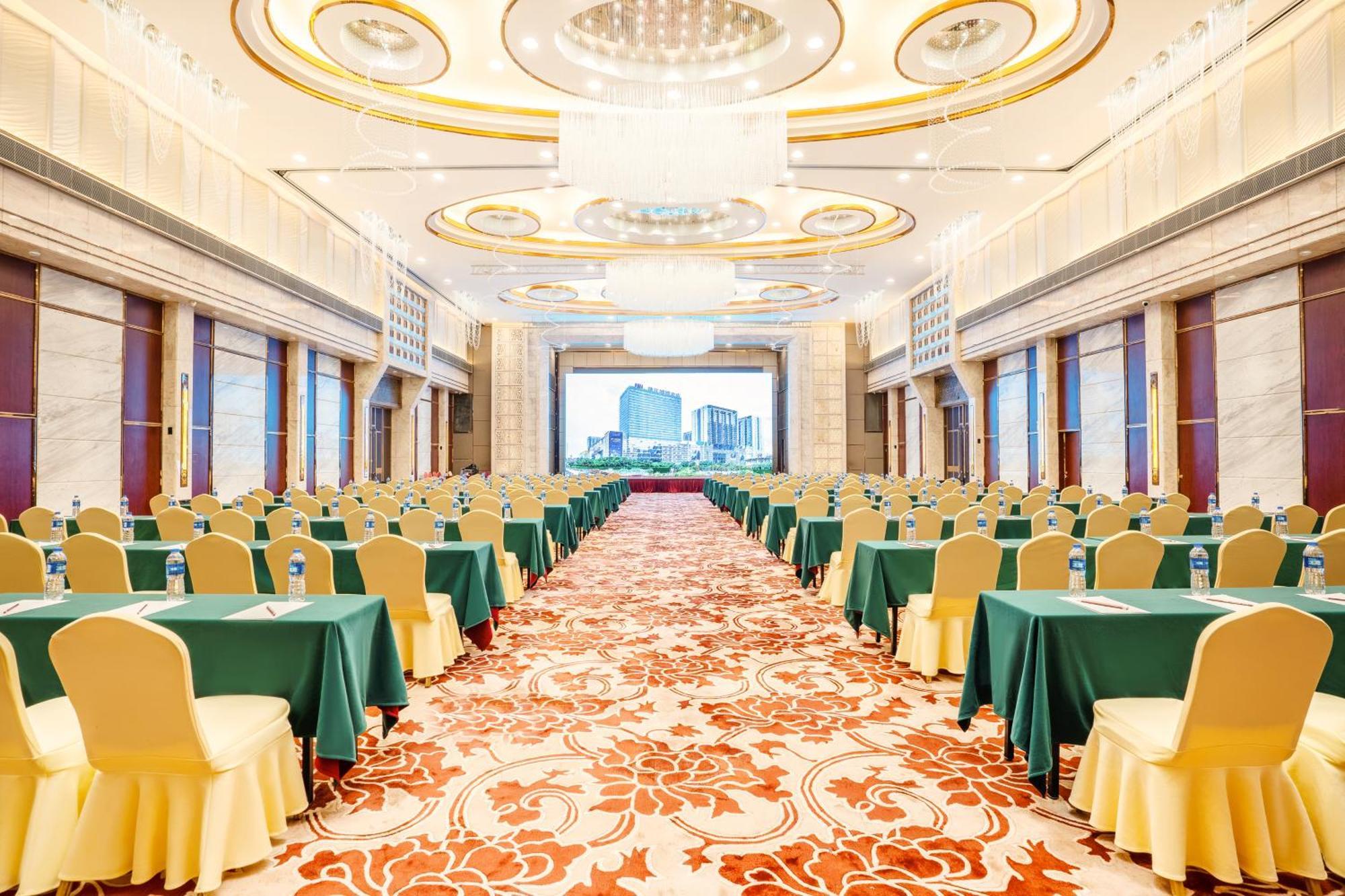 Pearl River International Hotel - Canmetro Line 11 Yijing Lu Station Canton Esterno foto